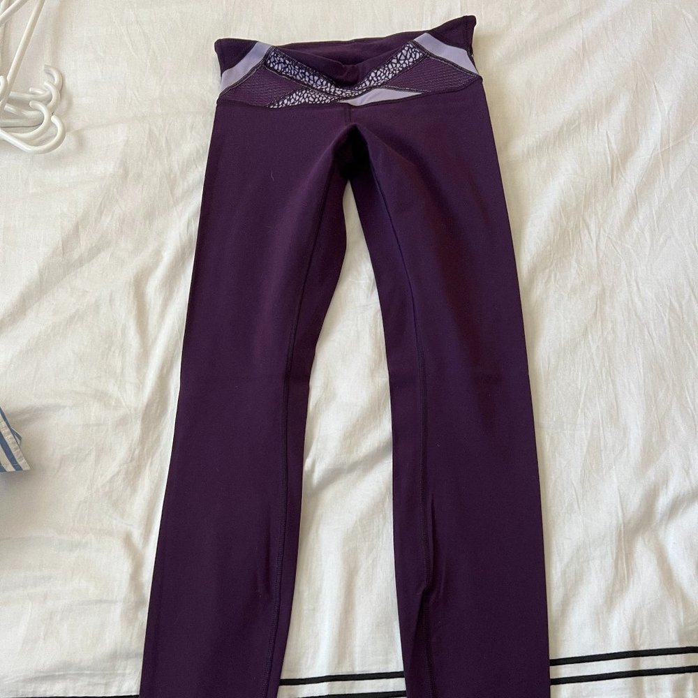 Purple Lululemon Wunder Under Leggings
